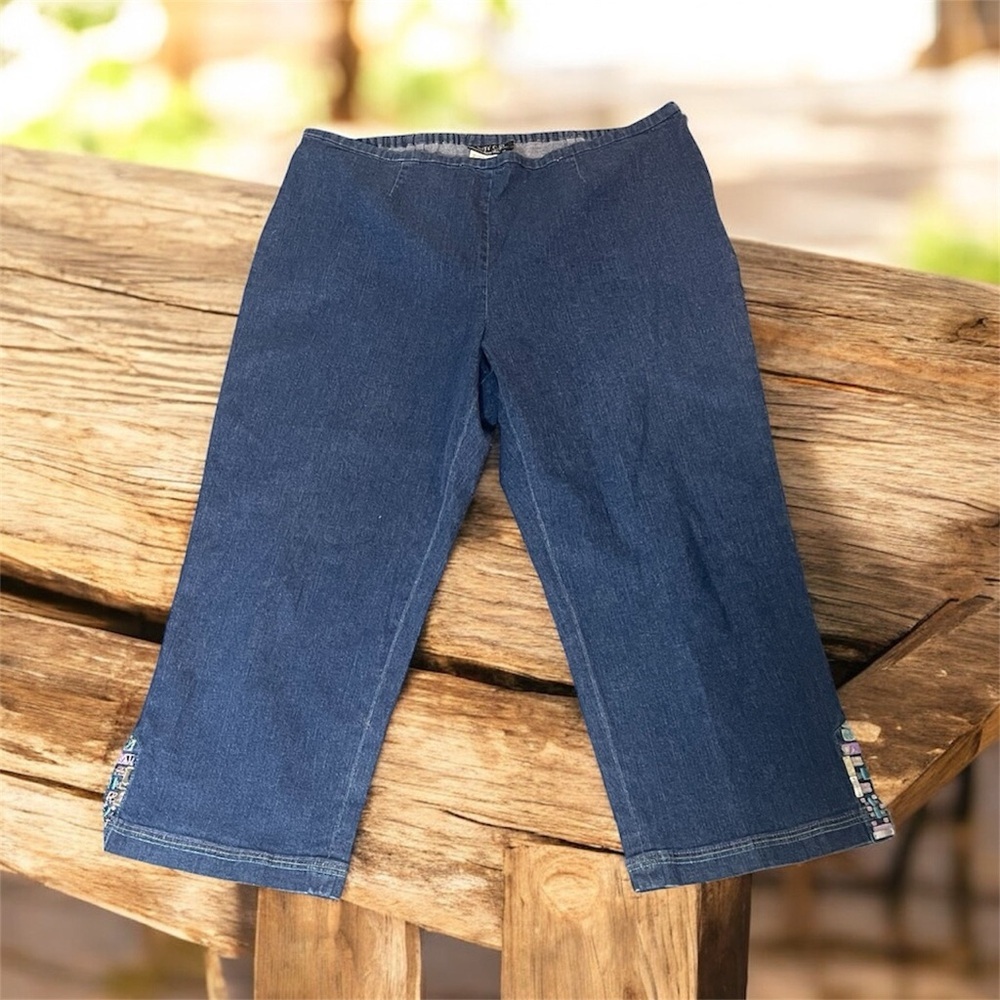City Girl Classic Blue Cropped Denim Women's Jeans with Embroidery Detail